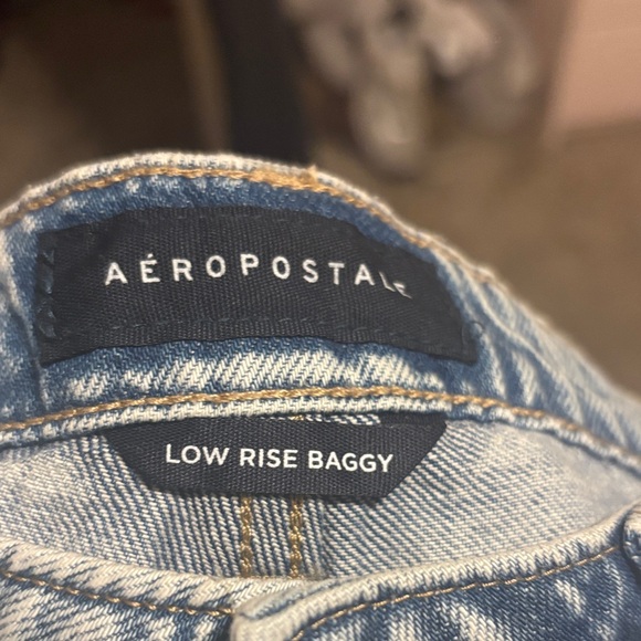 Aeropostale High Rise Blue Jeans - Picture 3 of 3